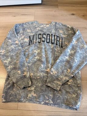 State of Mind Crewneck Sweatshirt in Gray and Tan Camo